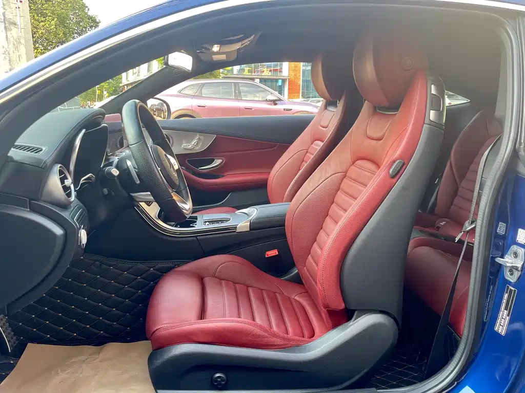 Mercedes-Benz C-Class (Import) — миниатюра 12