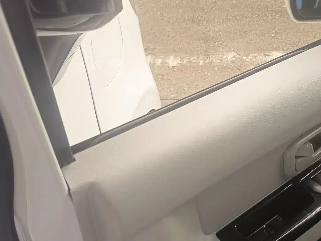 Jinbei Hiace EV — миниатюра 6