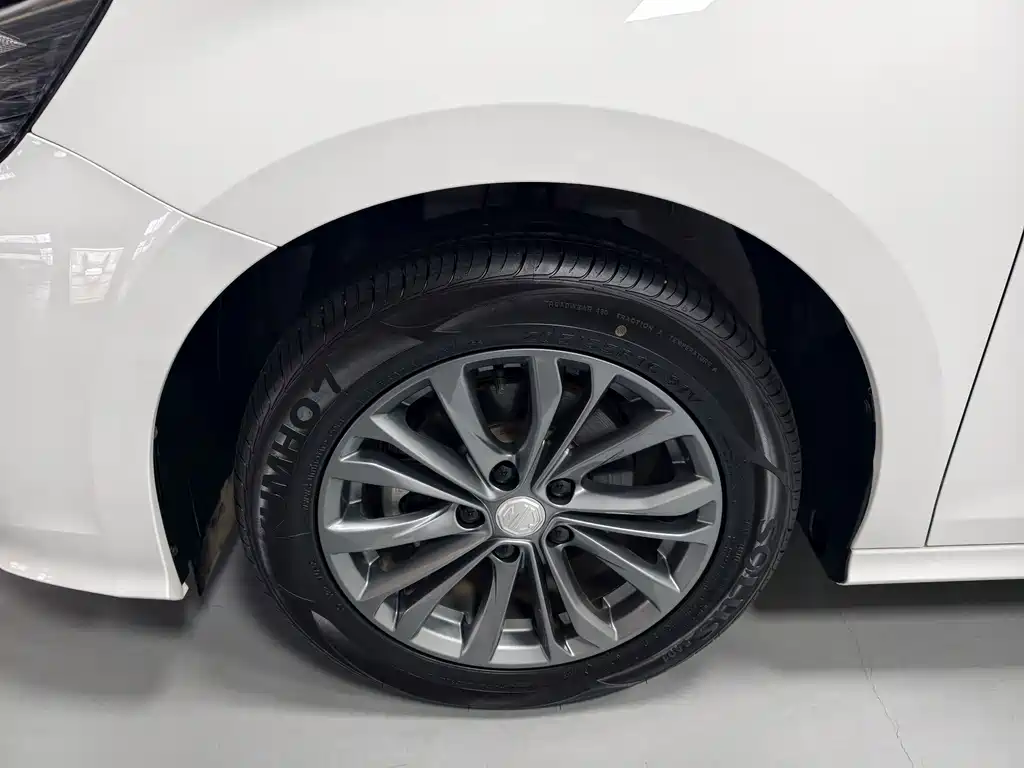 MG MG5 — миниатюра 18