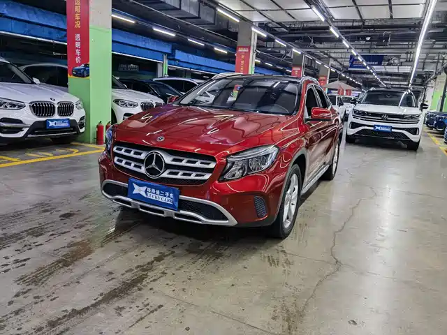 MERCEDES-BENZ  GLA 2017