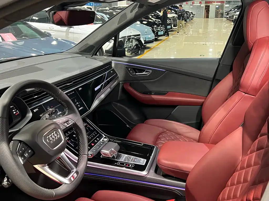 Audi SQ7 4.0 TFSI, фото 15