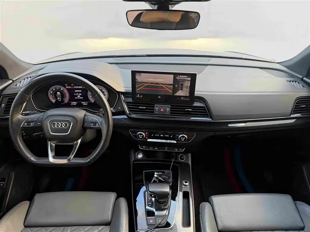 Audi Q5L Sportback — миниатюра 6
