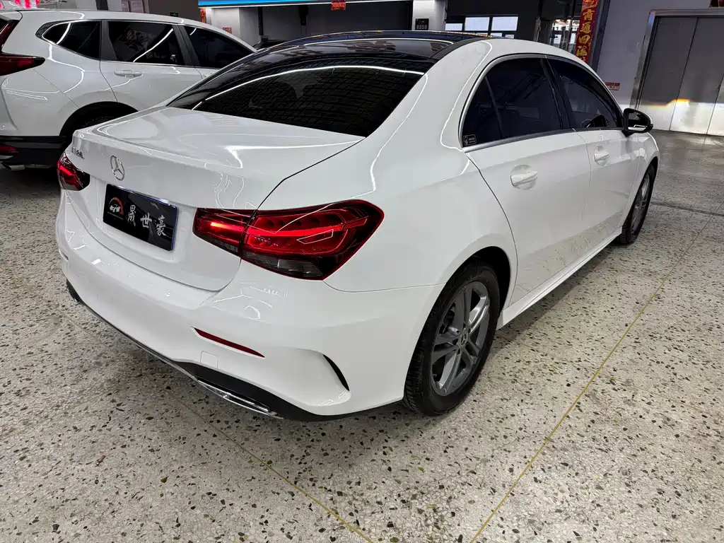 MERCEDES-BENZ A CLASS