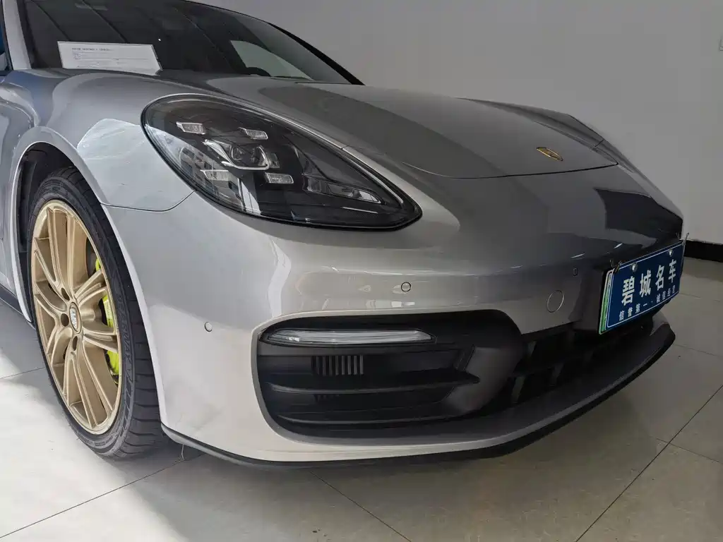 Porsche Panamera Hybrid — миниатюра 11