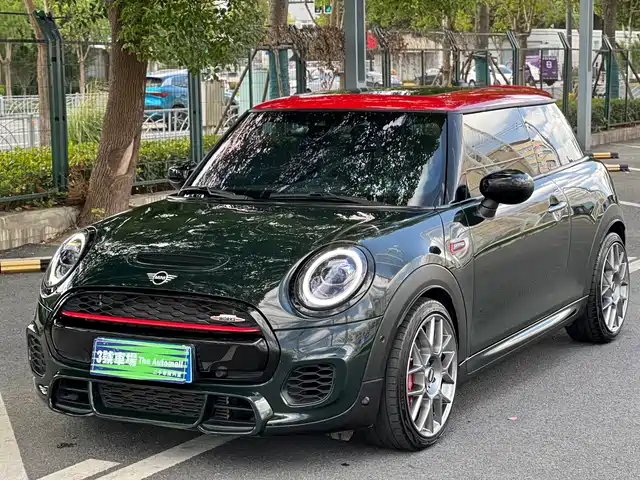 MINI  JCW 2020