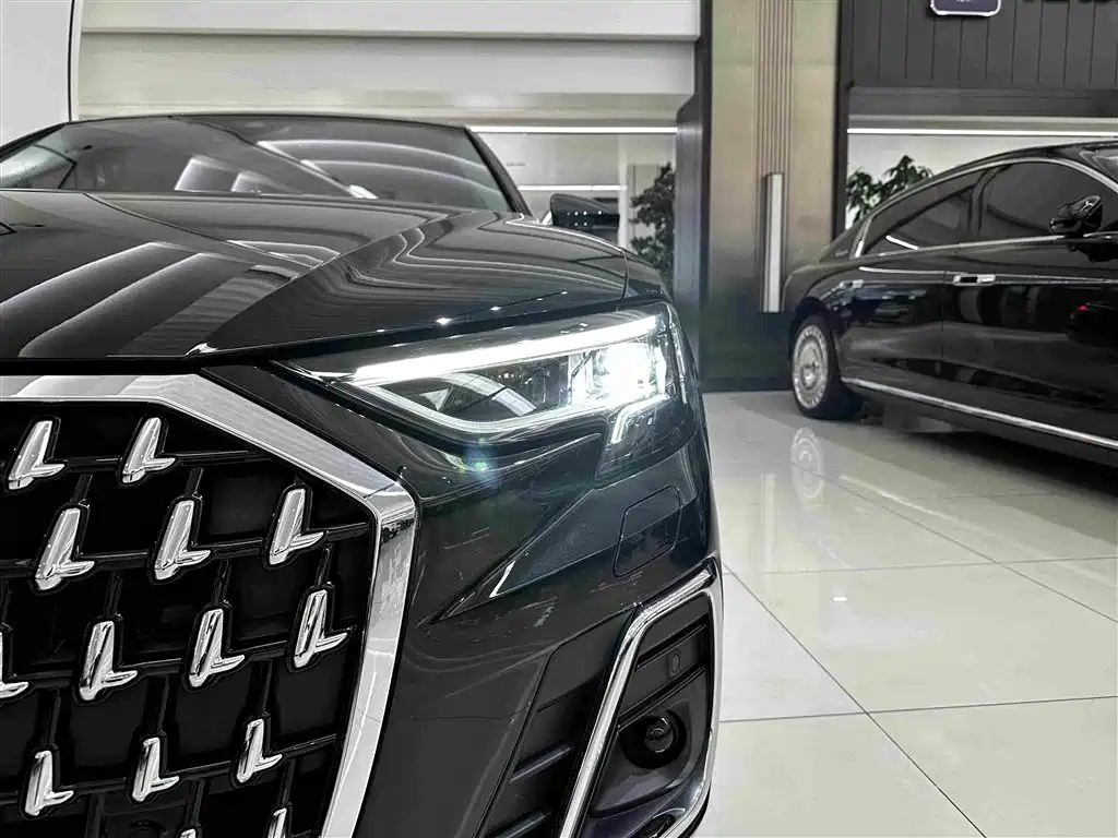 Audi A8 2023 — фото 36