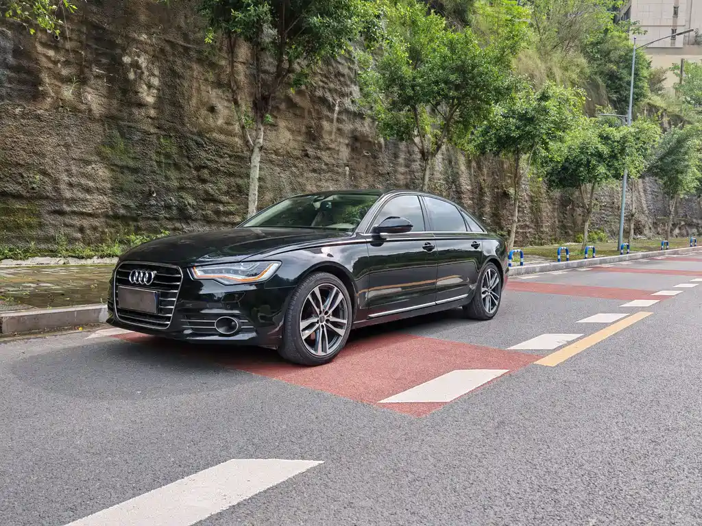 Audi A6L 2014 35 FSI Luxury