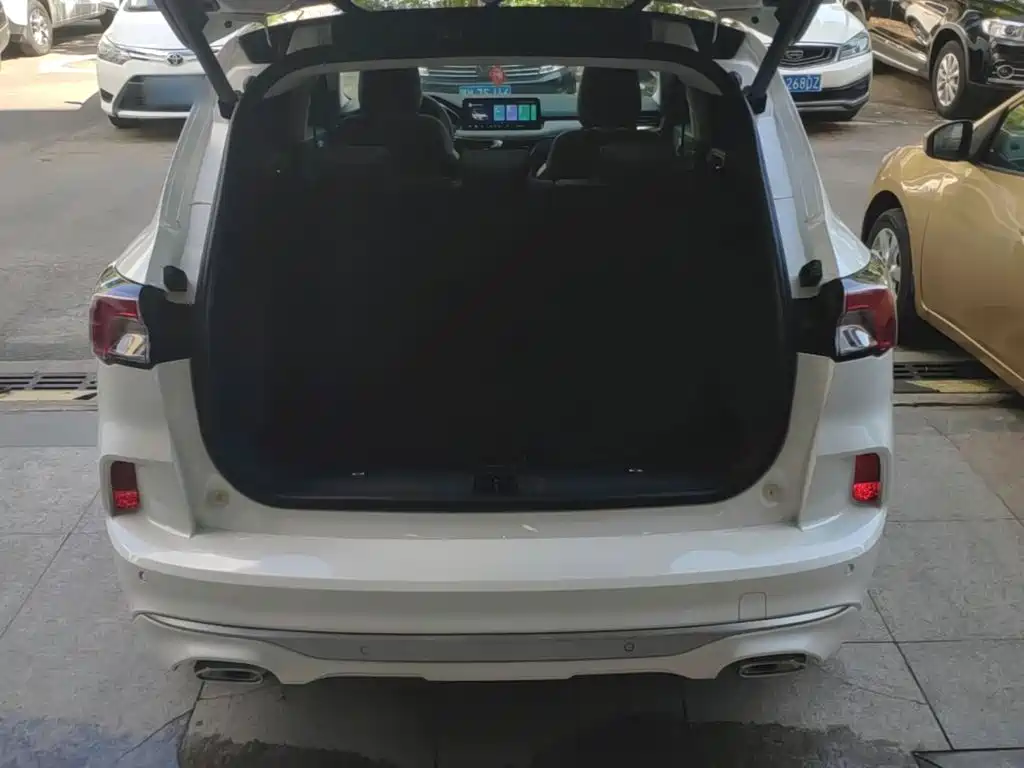 Ford Escape — миниатюра 19