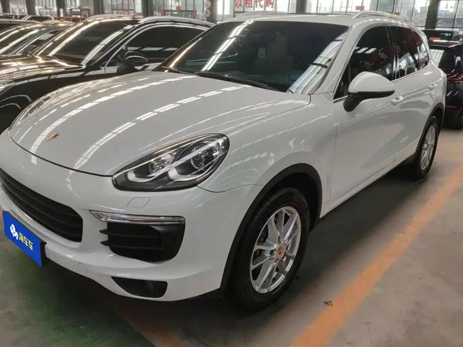 PORSCHE CAYENNE