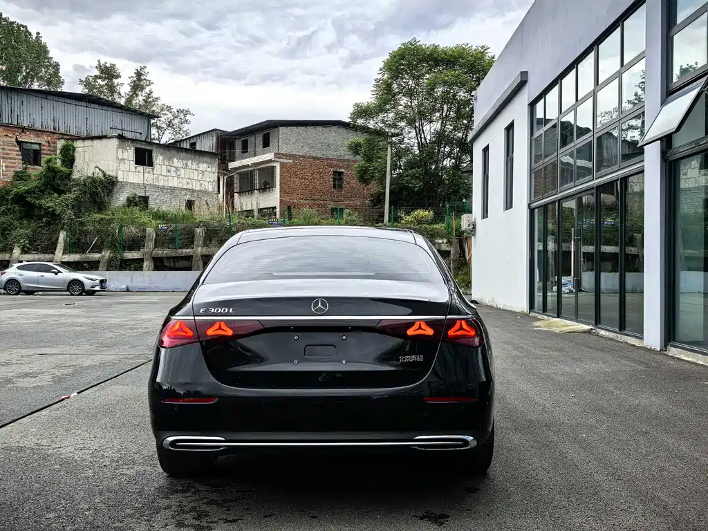 Mercedes-Benz E-Class E 2026 E 300 L Luxury
