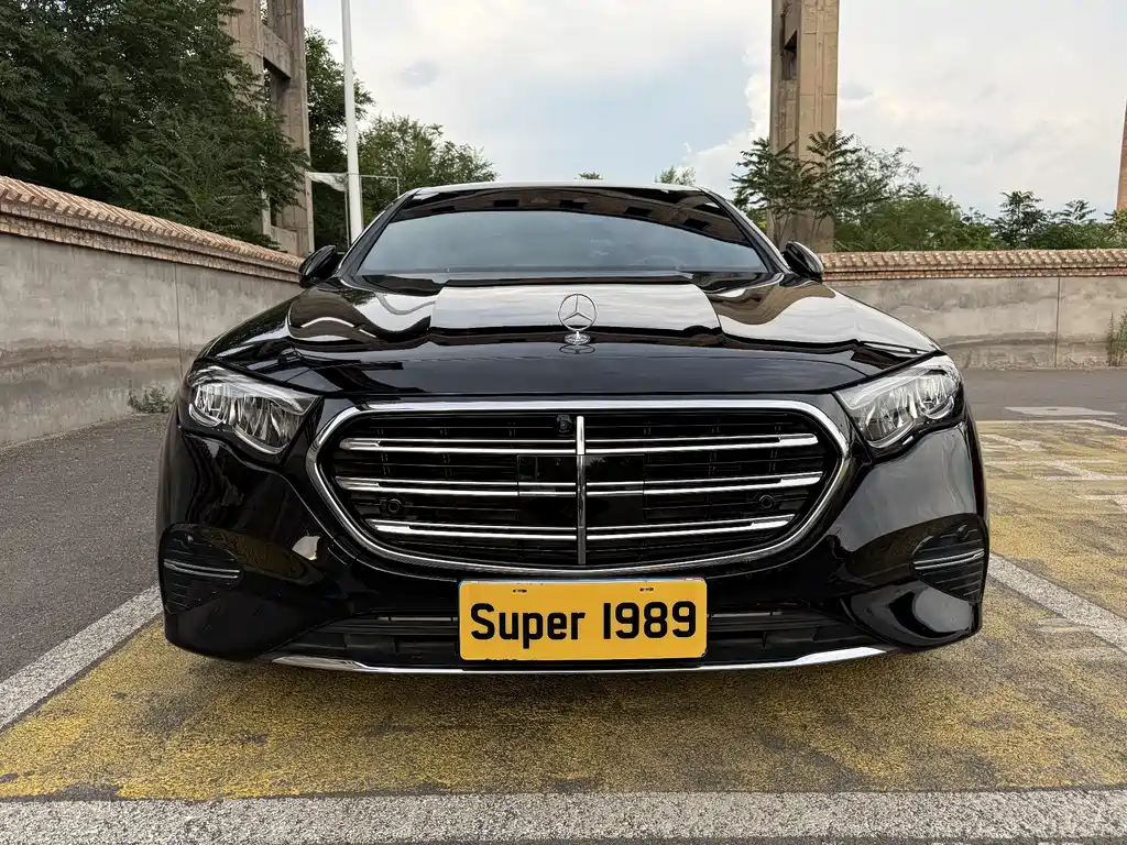 Mercedes-Benz E-Class E 2025 E 300 L Fashion