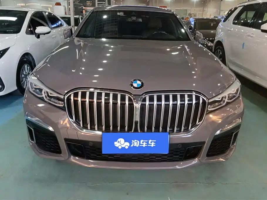 BMW 7 SERIES