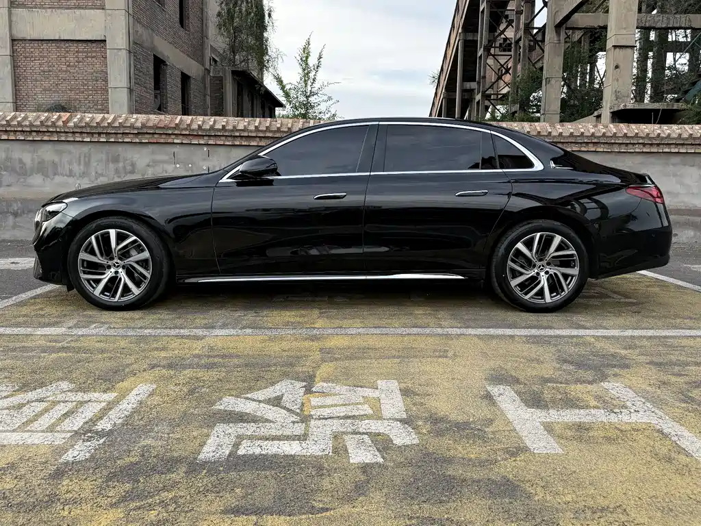 Mercedes-Benz E-Class E 2025 E 300 L Fashion