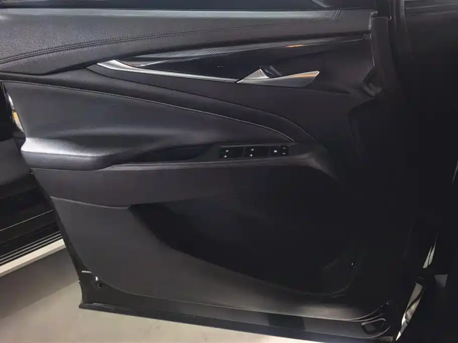 SAIC MAXUS CHASE G50