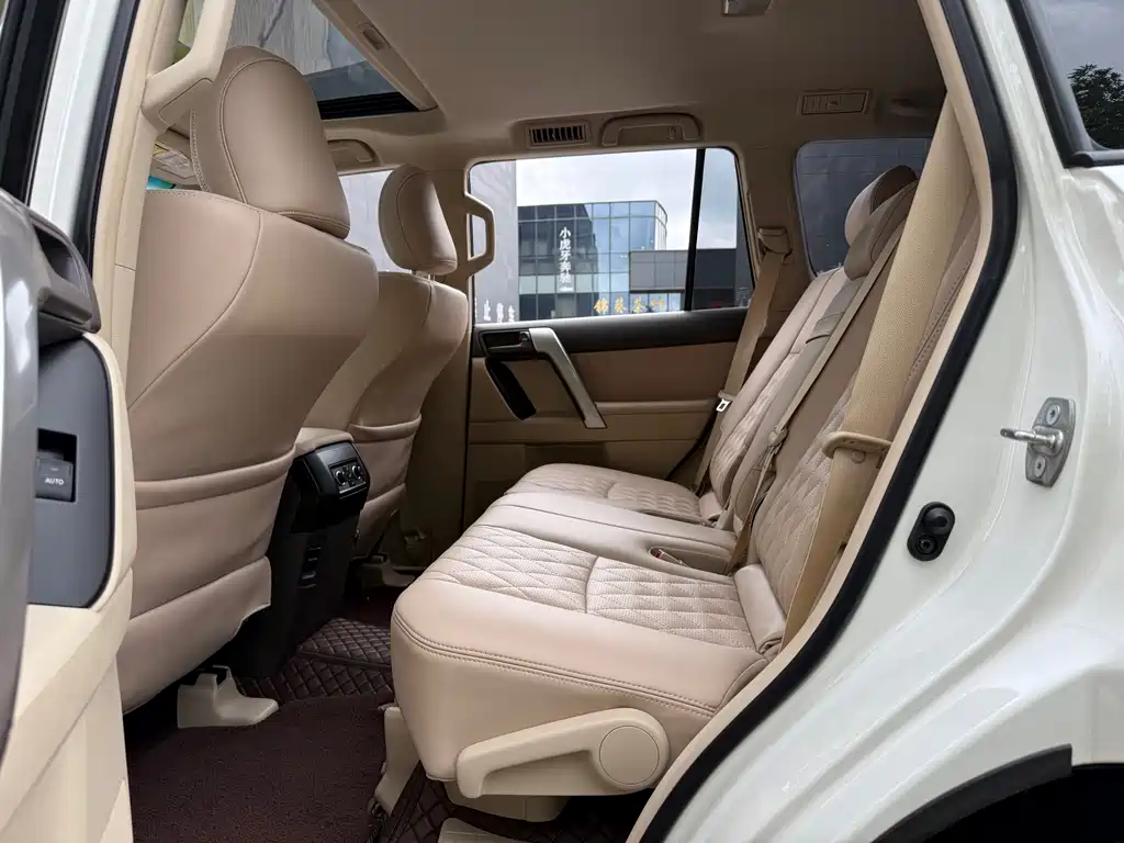 Toyota Land Cruiser Prado 2023 4.0L