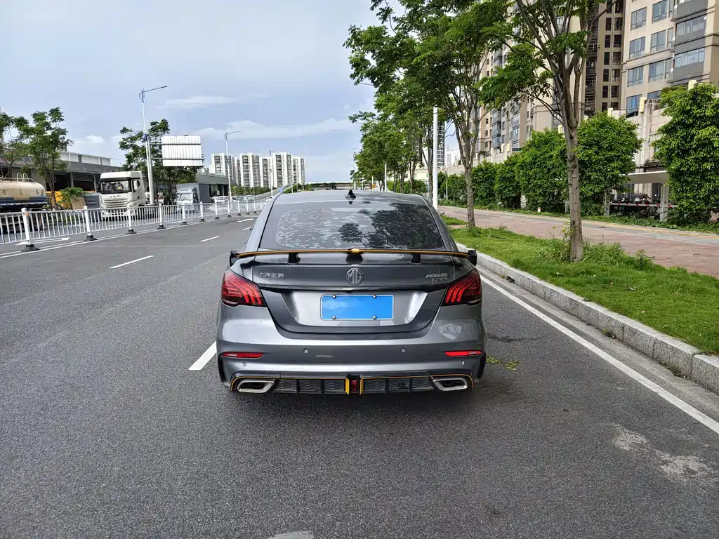 MG MG6 — миниатюра 14