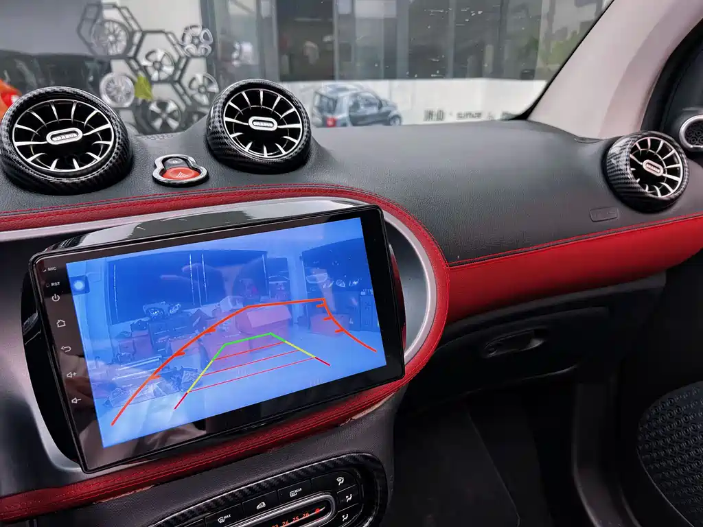 Smart fortwo 2018 0.9T 66 V