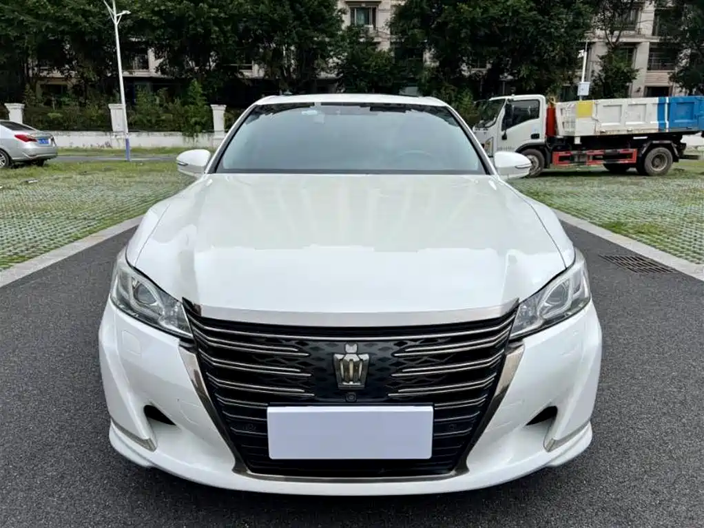 Toyota Crown 2018 2.0T Sport