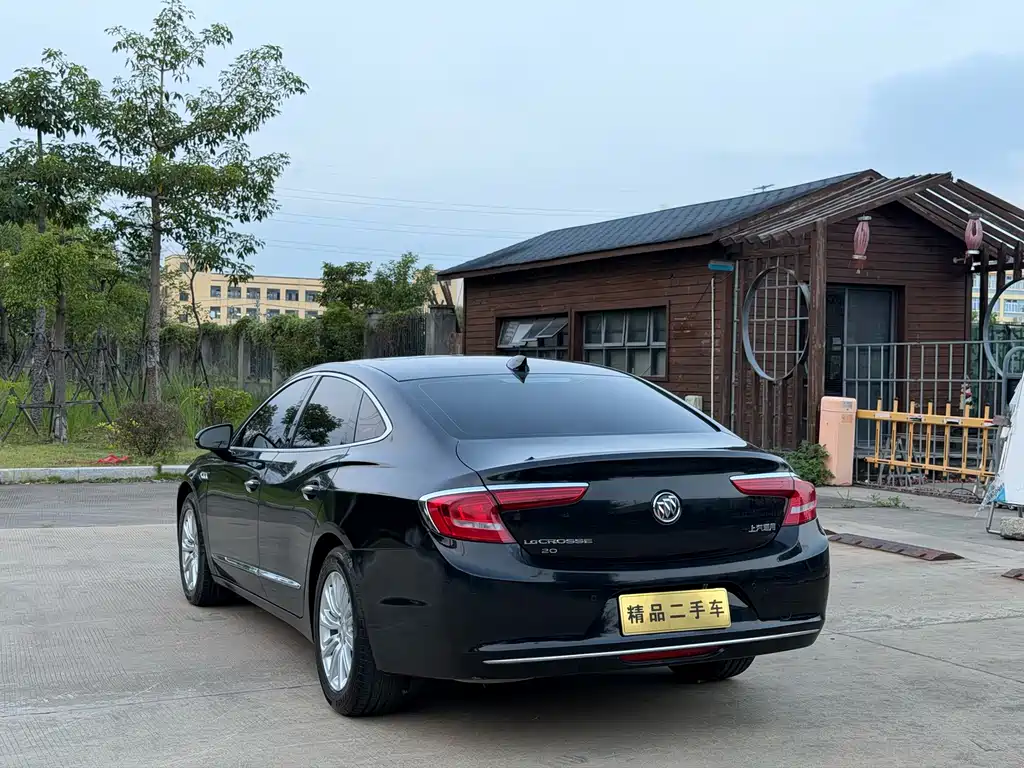 Buick LaCrosse — миниатюра 9