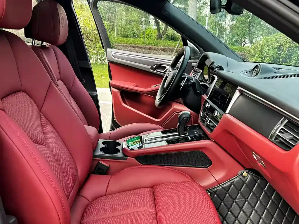 Porsche Macan — миниатюра 7