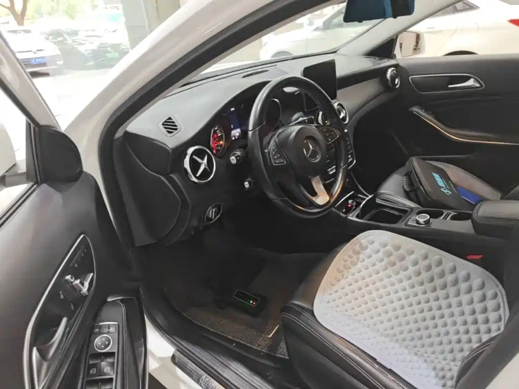Mercedes-Benz GLA — миниатюра 16