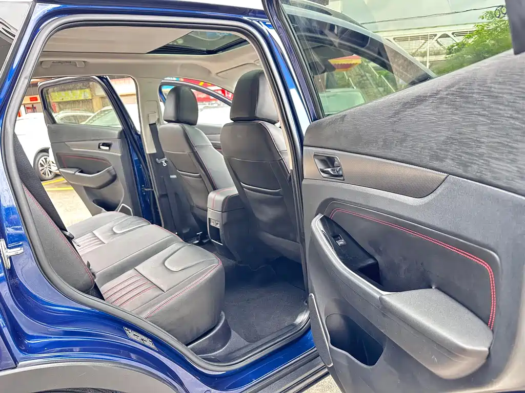 BAIC EX5 — миниатюра 9