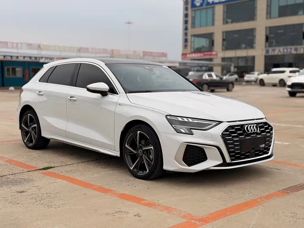 Audi A3 2023 Sportback 35 TFSI Fashion Sport
