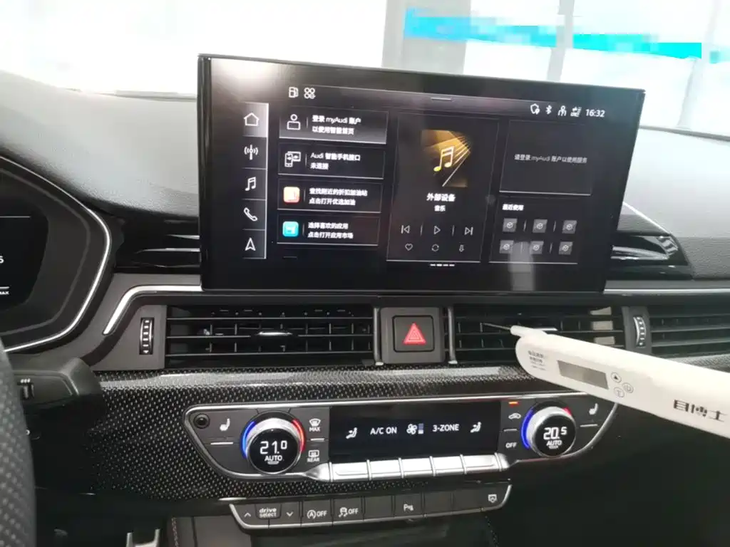 Audi S4 — миниатюра 13