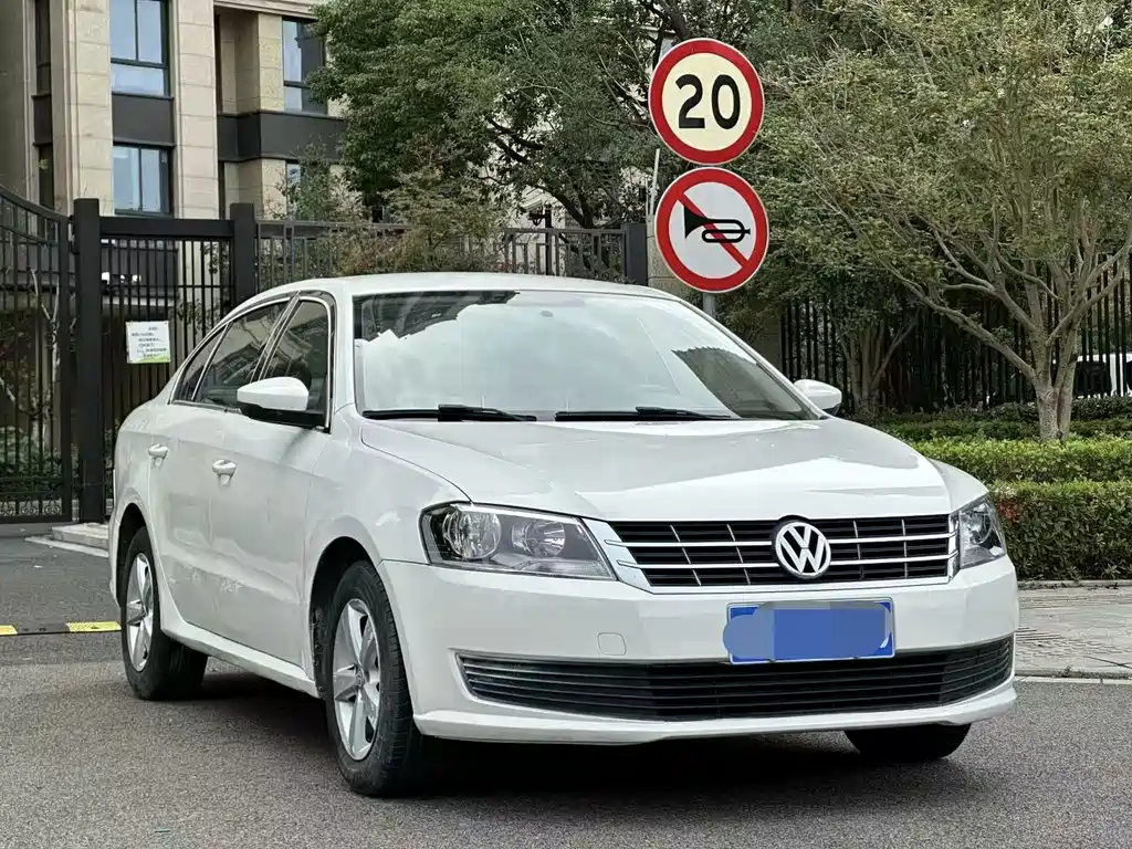 Volkswagen Lavida — миниатюра 3