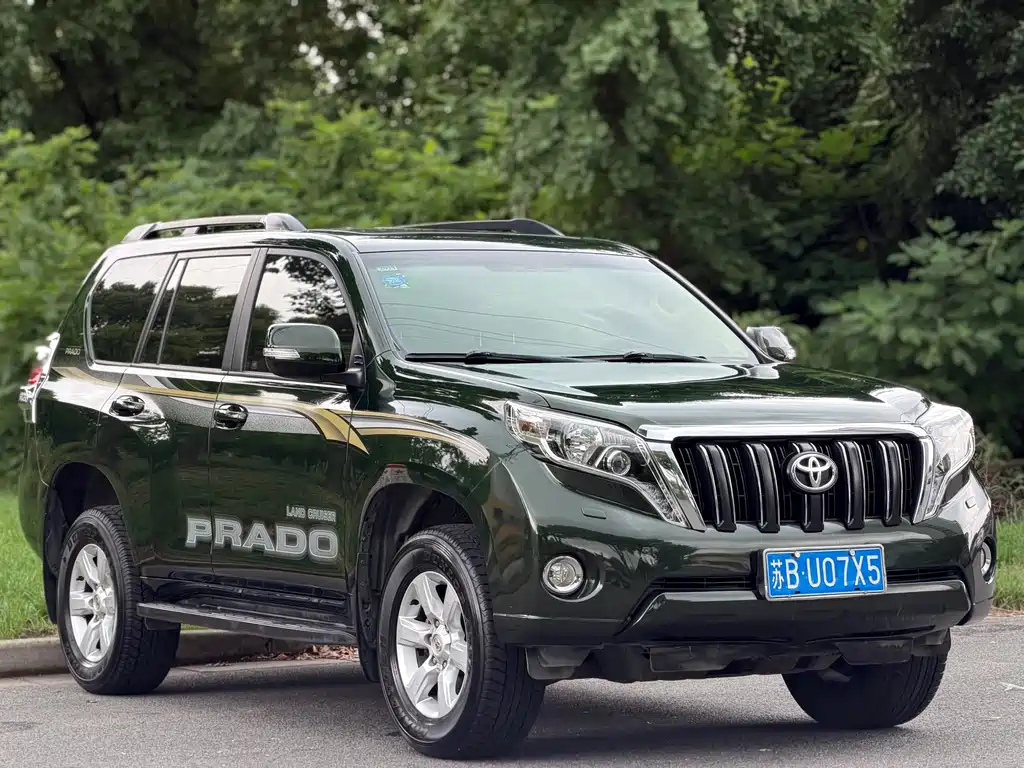 Toyota Land Cruiser Prado 2016 2.7L AT Luxury