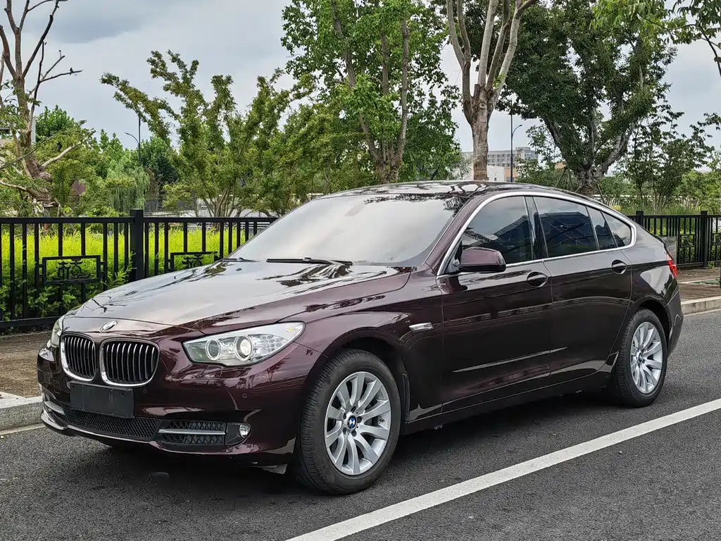 BMW 5 Series GT — миниатюра 2