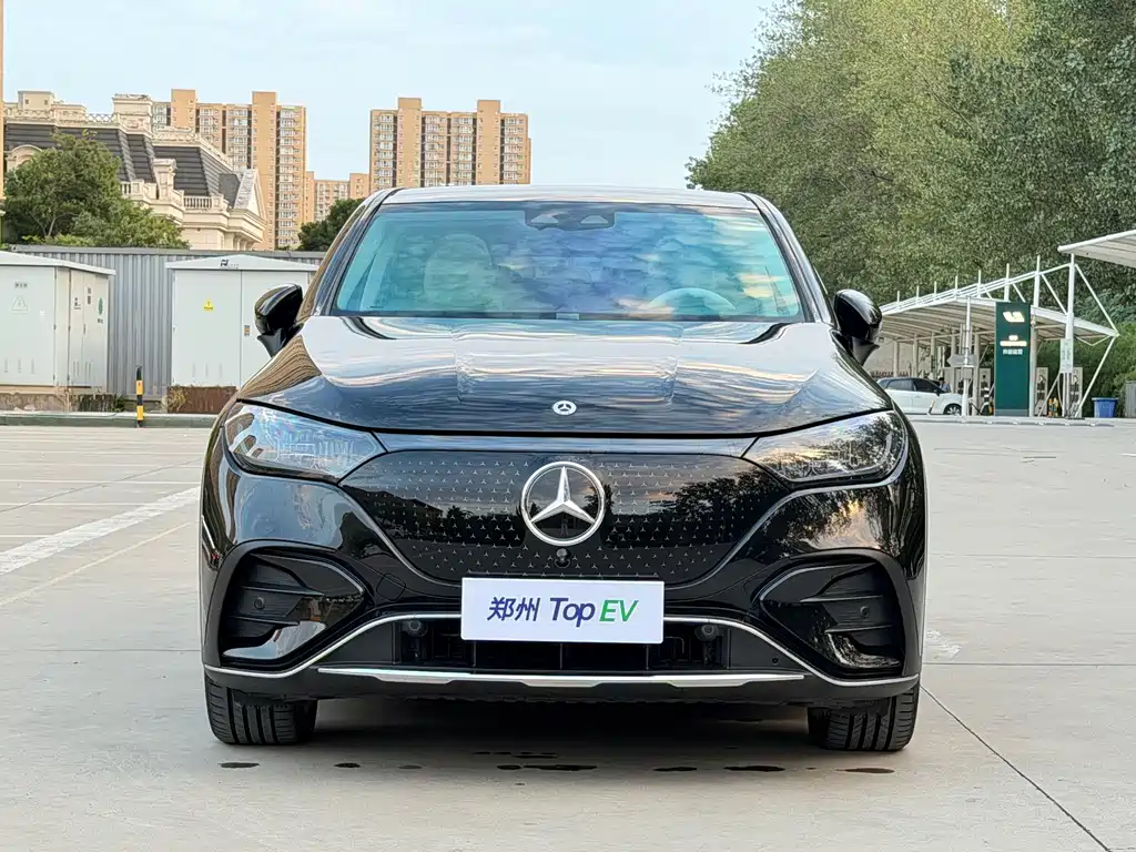 Mercedes-Benz EQE SUV — миниатюра 2