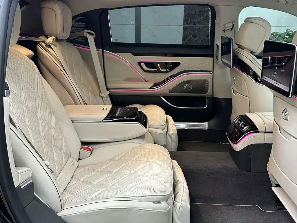 Mercedes-Benz S-Class — миниатюра 13
