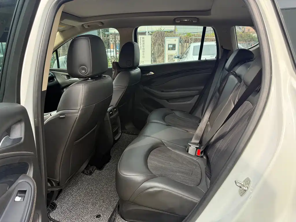 Buick Envision Plus — миниатюра 5