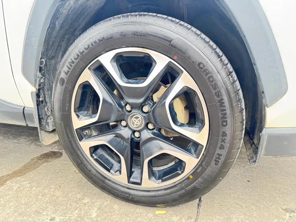 TOYOTA RAV4 RONGFANG