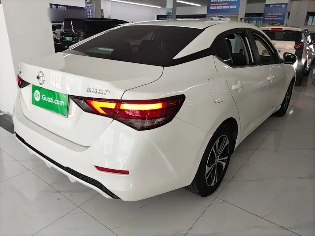 Nissan Sylphy — миниатюра 7