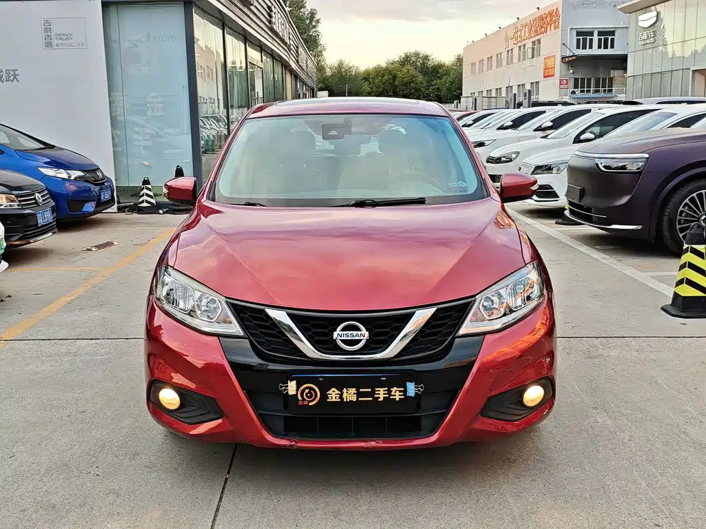 Nissan Tiida — миниатюра 6