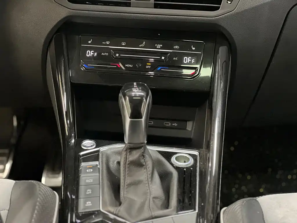 Volkswagen X — миниатюра 5