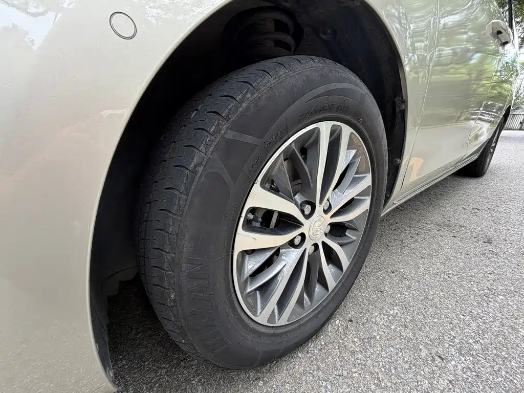 Buick GL8 — миниатюра 13