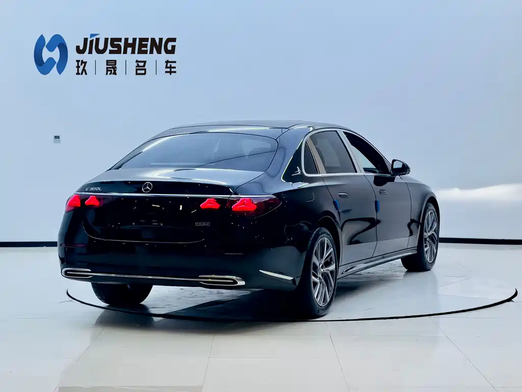 Mercedes-Benz E-Class E 2025 E 300 L Fashion