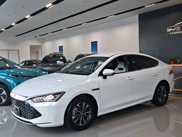 2023 BYD Qin