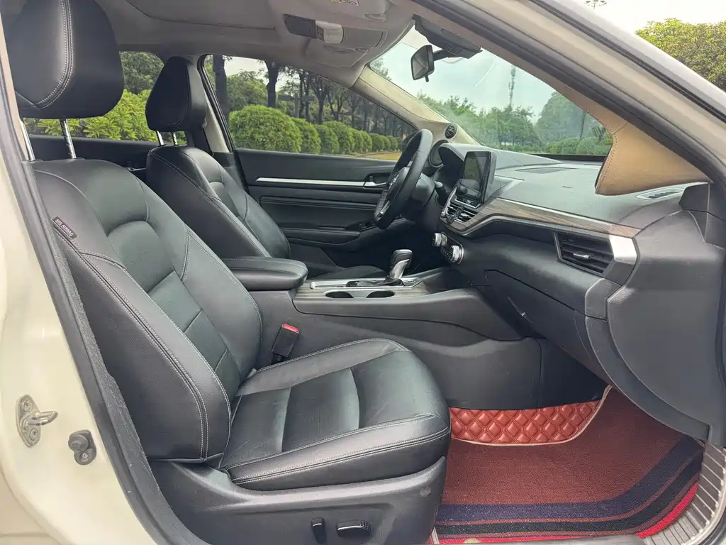 Nissan Teana — миниатюра 5