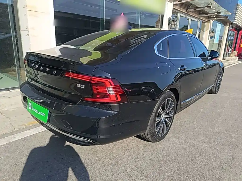 Volvo S90 — миниатюра 7