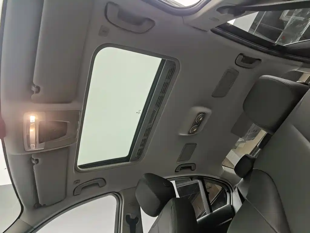 BMW 3 Series — миниатюра 14