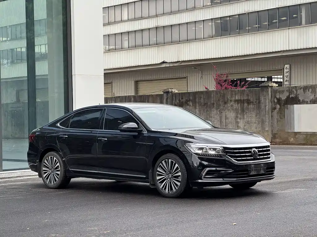 Volkswagen Passat 2021