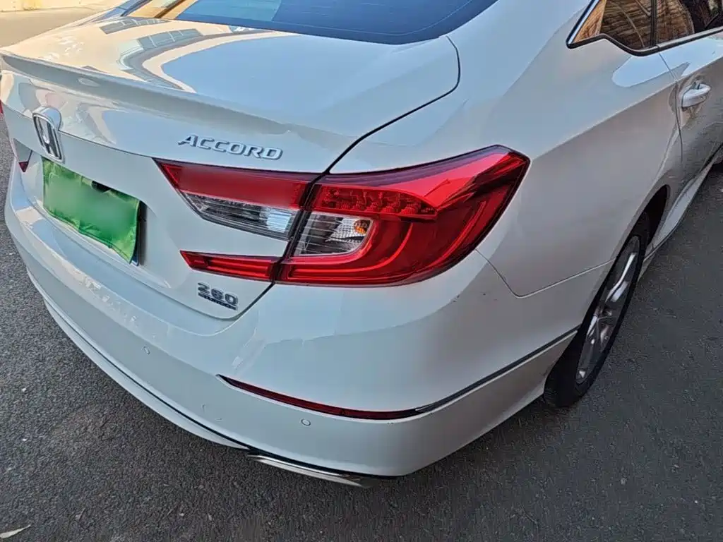 Honda Accord — миниатюра 8