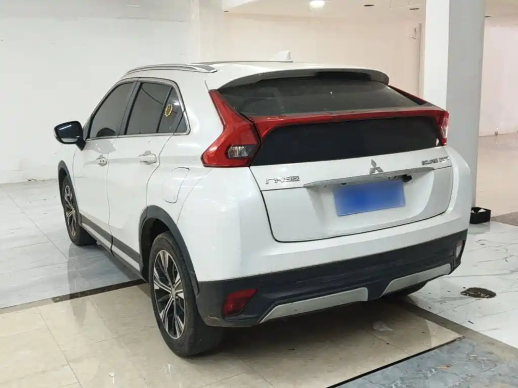 Mitsubishi Eclipse Cross — миниатюра 5