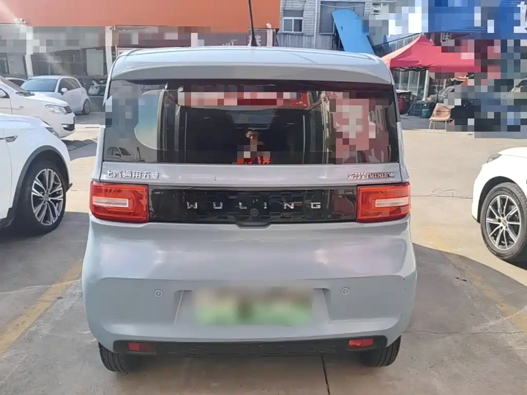 Wuling MINIEV — миниатюра 6
