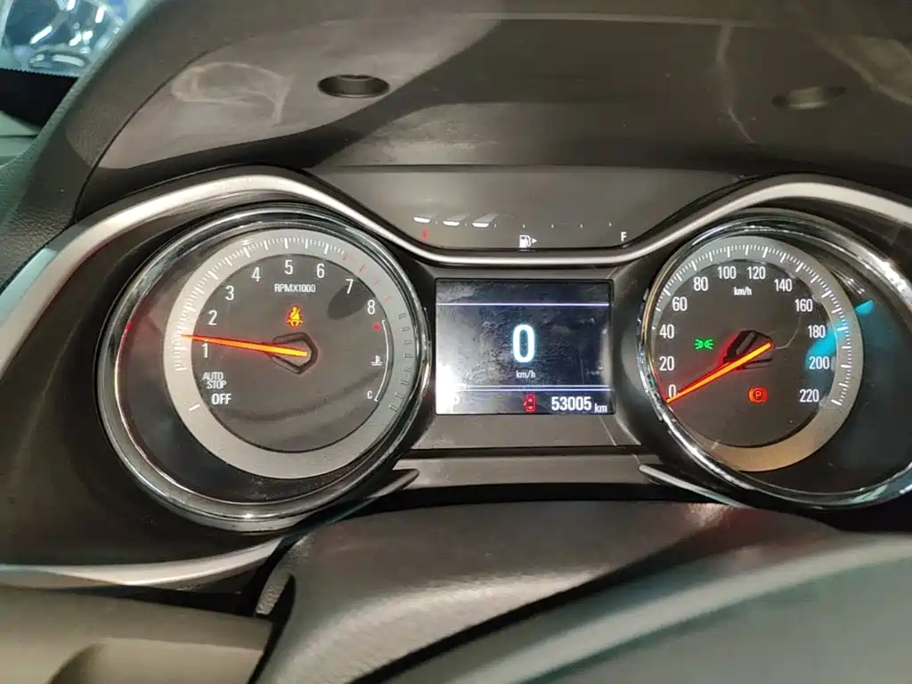 Chevrolet Volando — миниатюра 12