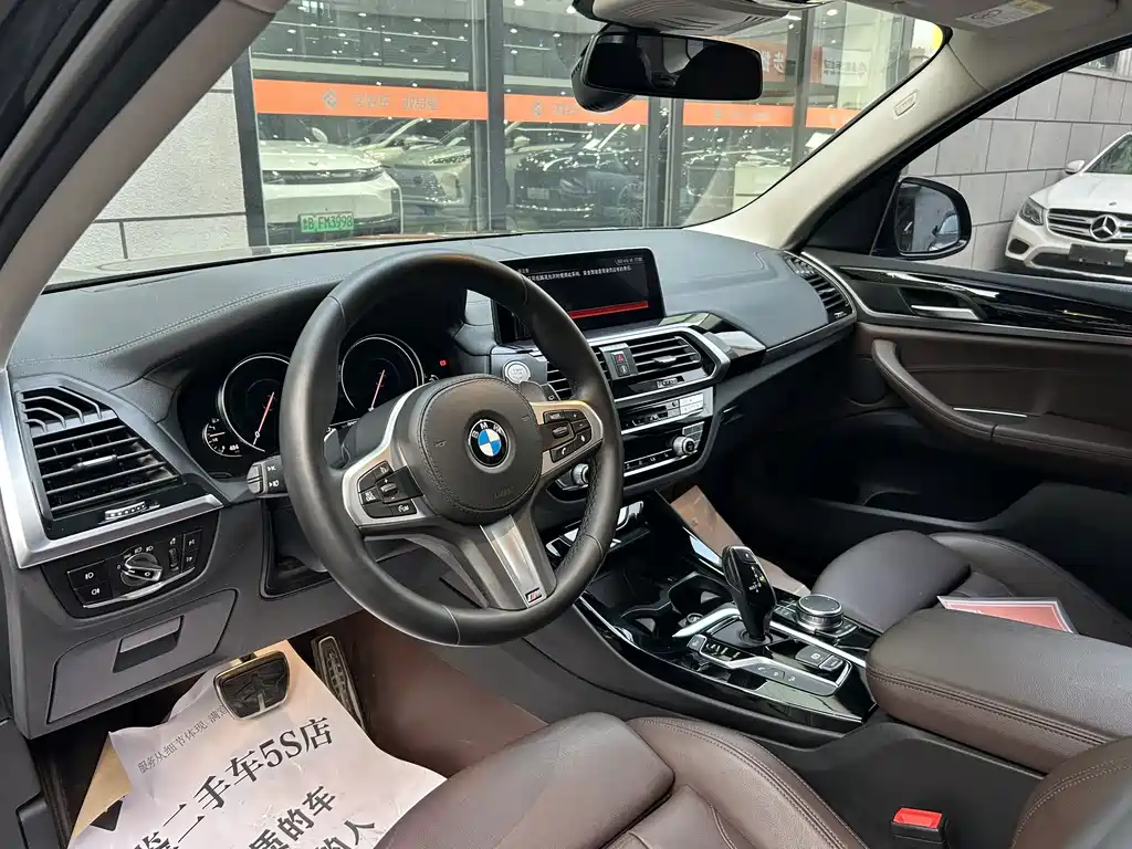 BMW X3 — миниатюра 8